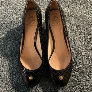 TORY BURCH PATENT PUMPS